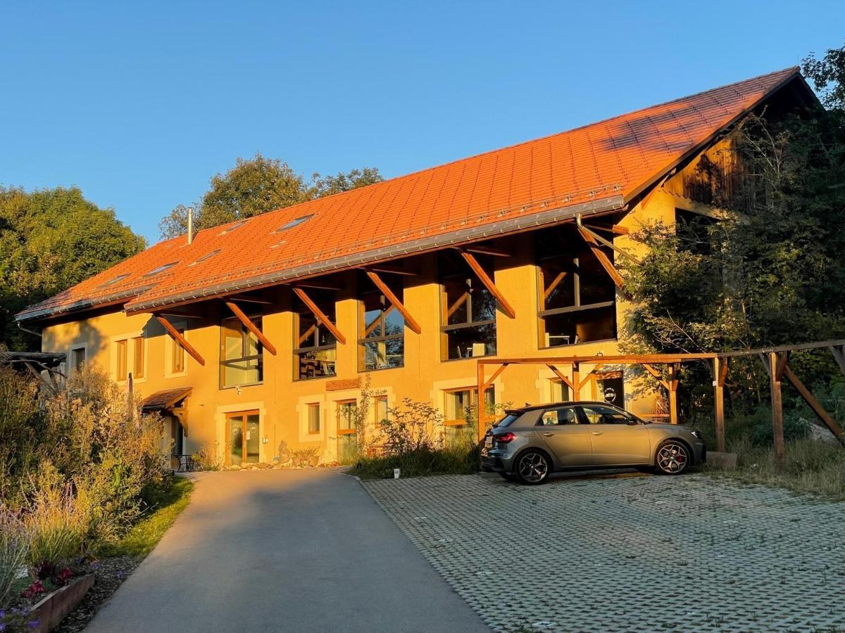 La Ferme Des Aretes Bed & Breakfast La Chaux De Fonds Eksteriør bilde